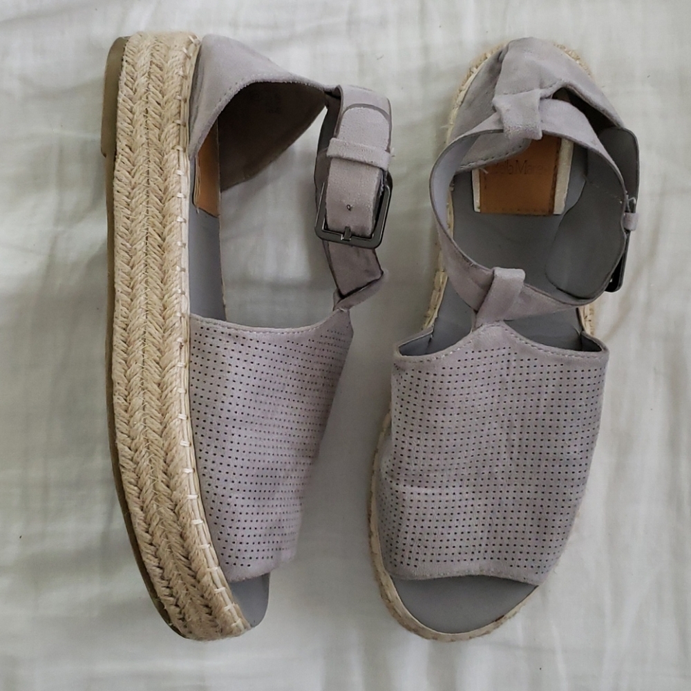 Espadrille buckle sandals